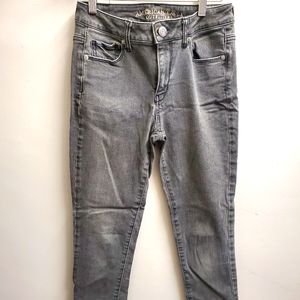 American Eagle skinny jeans